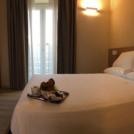 Terrazza Rooms Castrezatto Екстер'єр фото