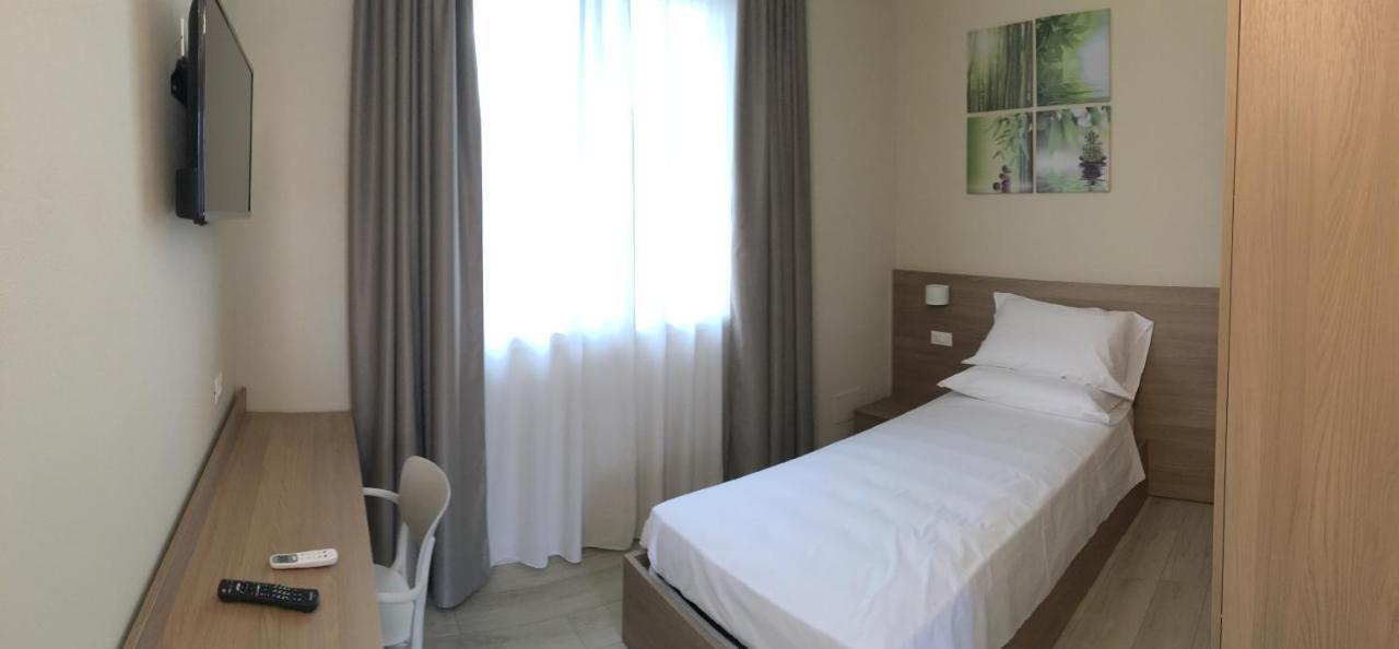Terrazza Rooms Castrezatto Екстер'єр фото