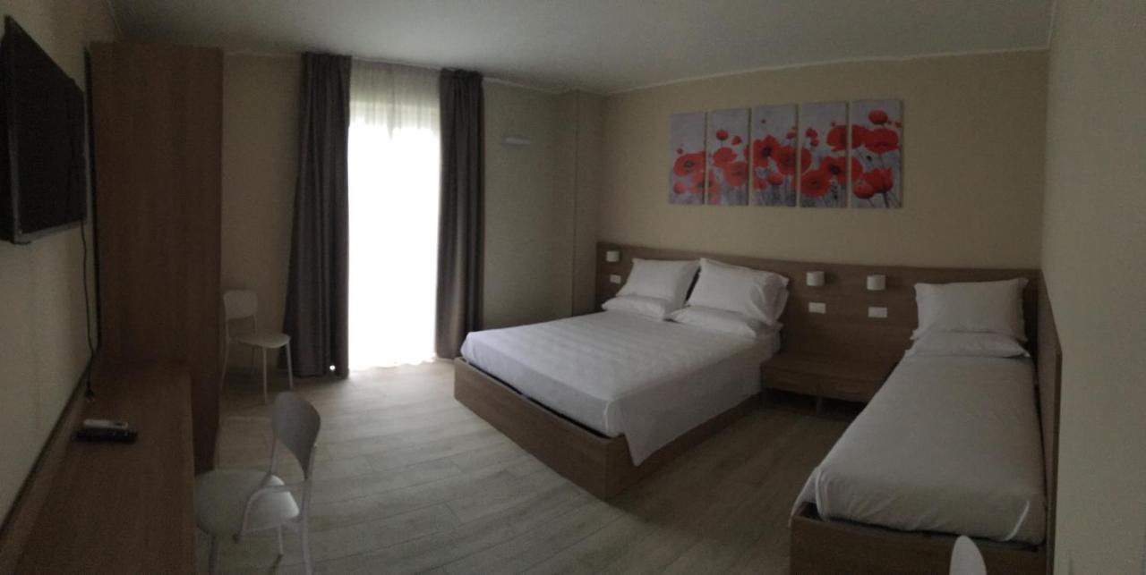 Terrazza Rooms Castrezatto Екстер'єр фото