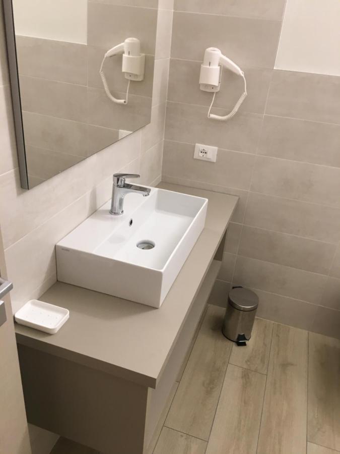 Terrazza Rooms Castrezatto Екстер'єр фото