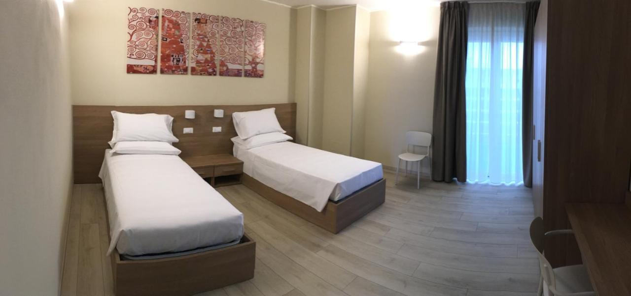 Terrazza Rooms Castrezatto Екстер'єр фото