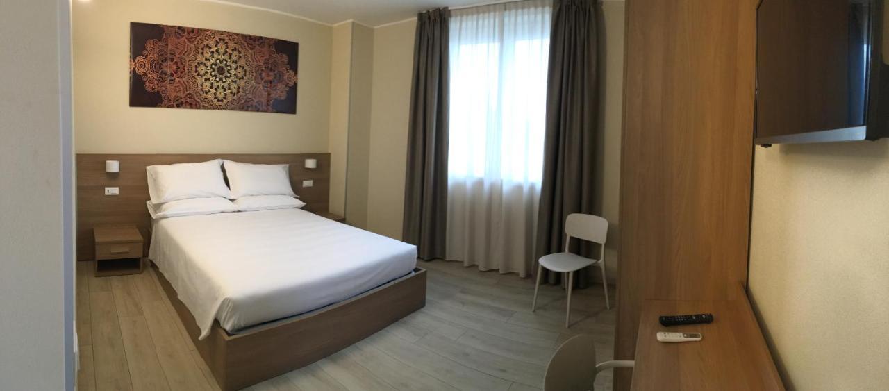 Terrazza Rooms Castrezatto Екстер'єр фото
